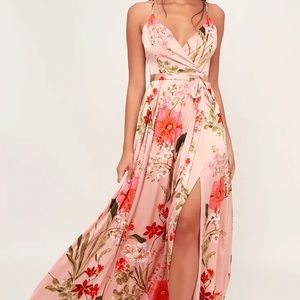 Lulus beautiful maxi dress size M
